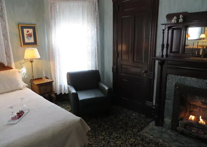 Market Street Bed & Breakfast Taylorville